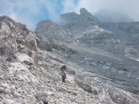 ΓΙΩΡΓΟΣ ΚΑΙ ΛΕΟ ΚΑΤΑΒΑΙΝΟΥΝ ΤΗ ΚΟΨΗ ΜΠΑΡΜΠΑΛΑ.jpg
