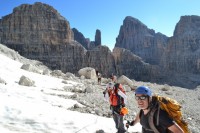 Ο ΛΕΩΝ ΚΙ Ο ΝΙΚΟΣΜΕ ΦΟΝΤΟ ΤΙΣ ΚΟΡΥΦΕΣ ΤΗΣ BRENTA KAI CAMPANILE.JPG